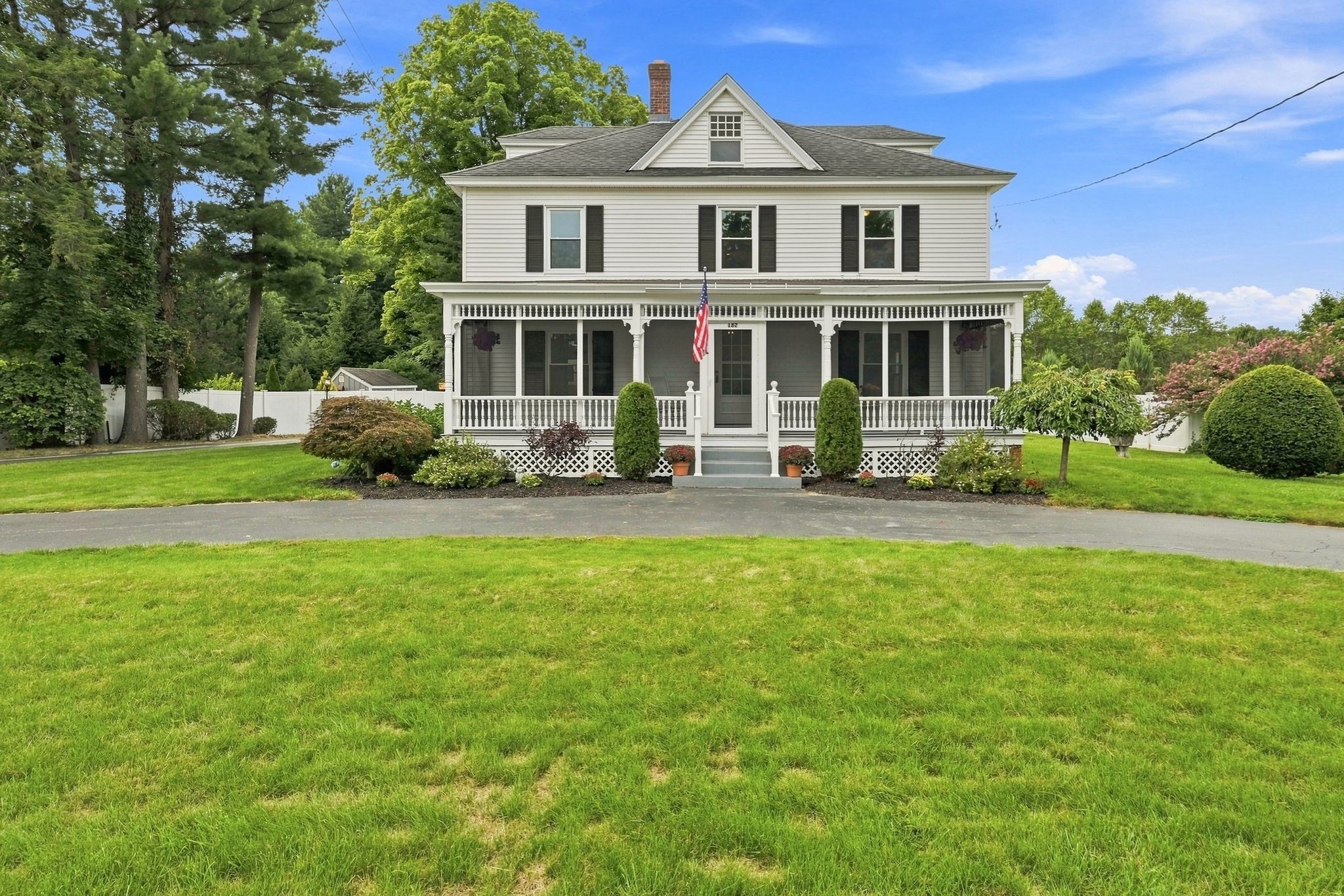 182 Granville Road Property Photo 1
