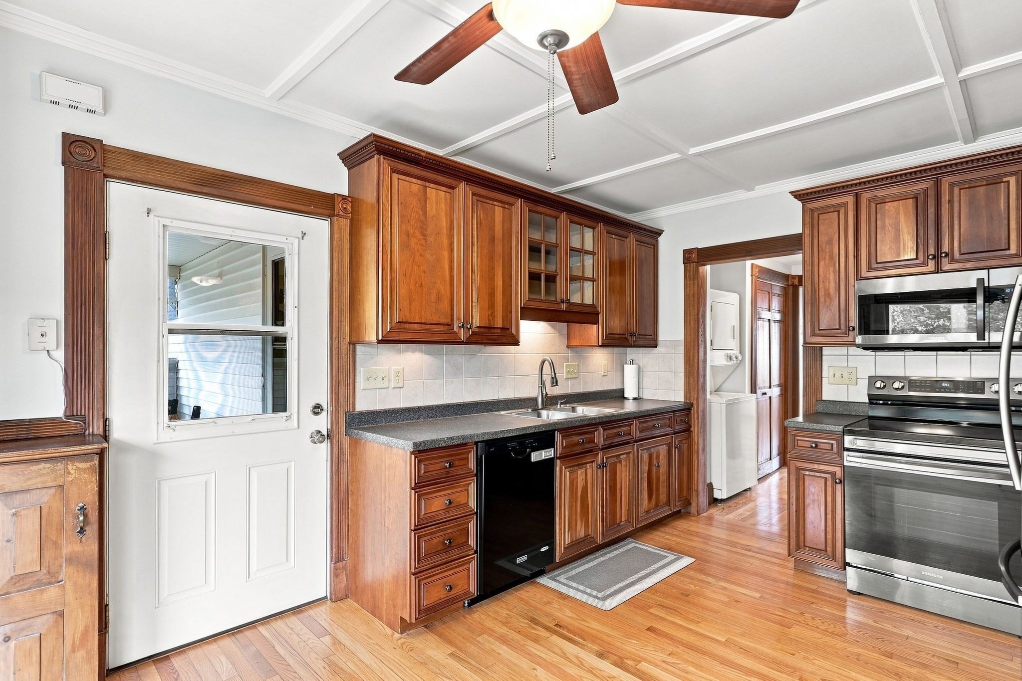 182 Granville Road Property Photo 4