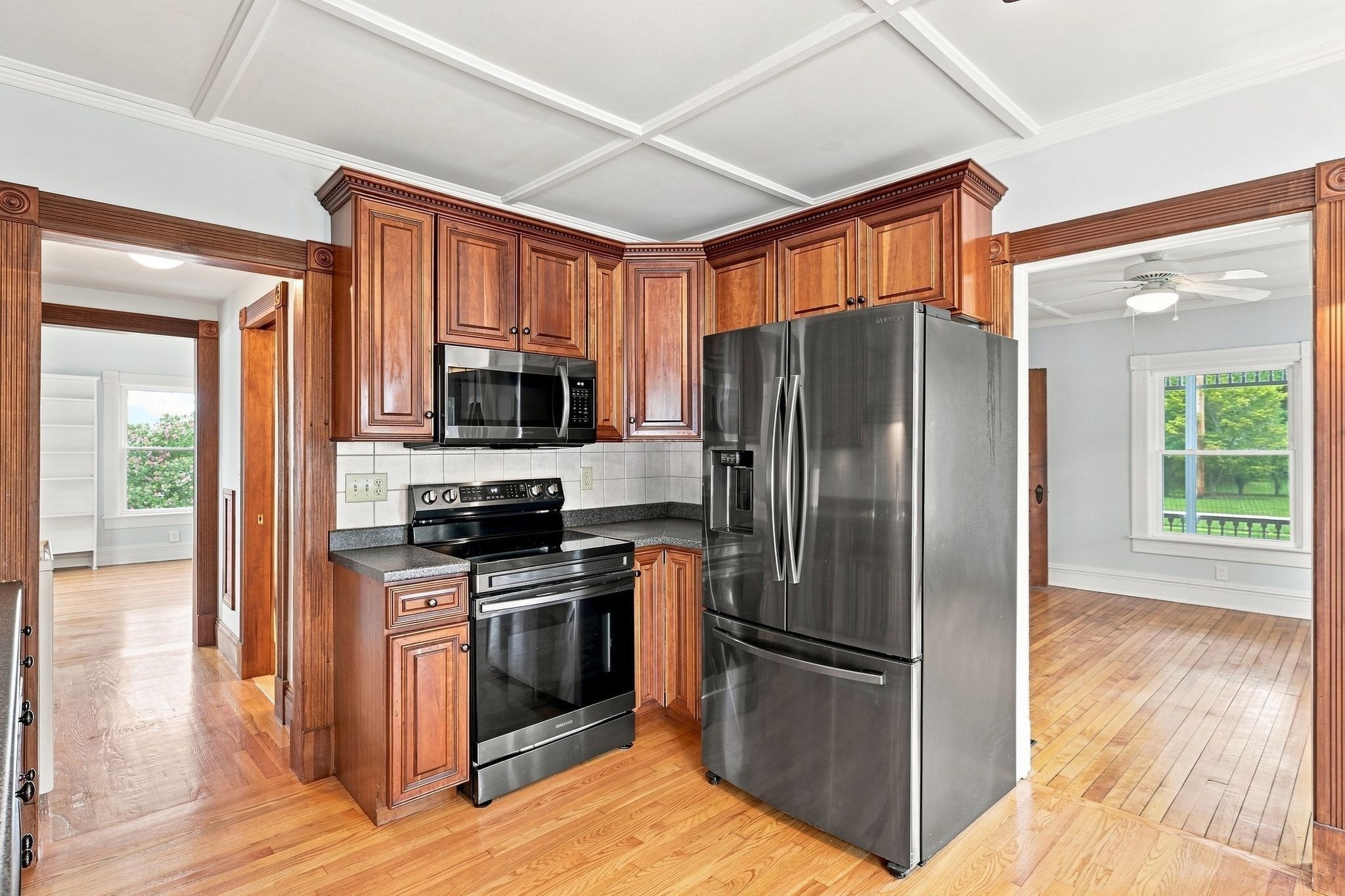 182 Granville Road Property Photo 6
