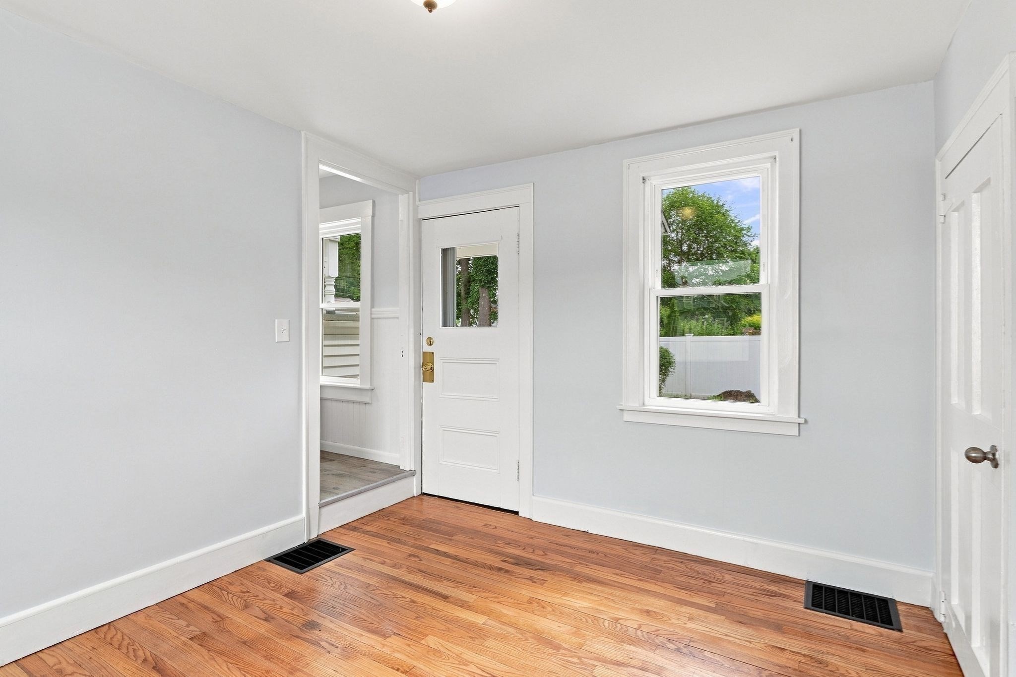 182 Granville Road Property Photo 36