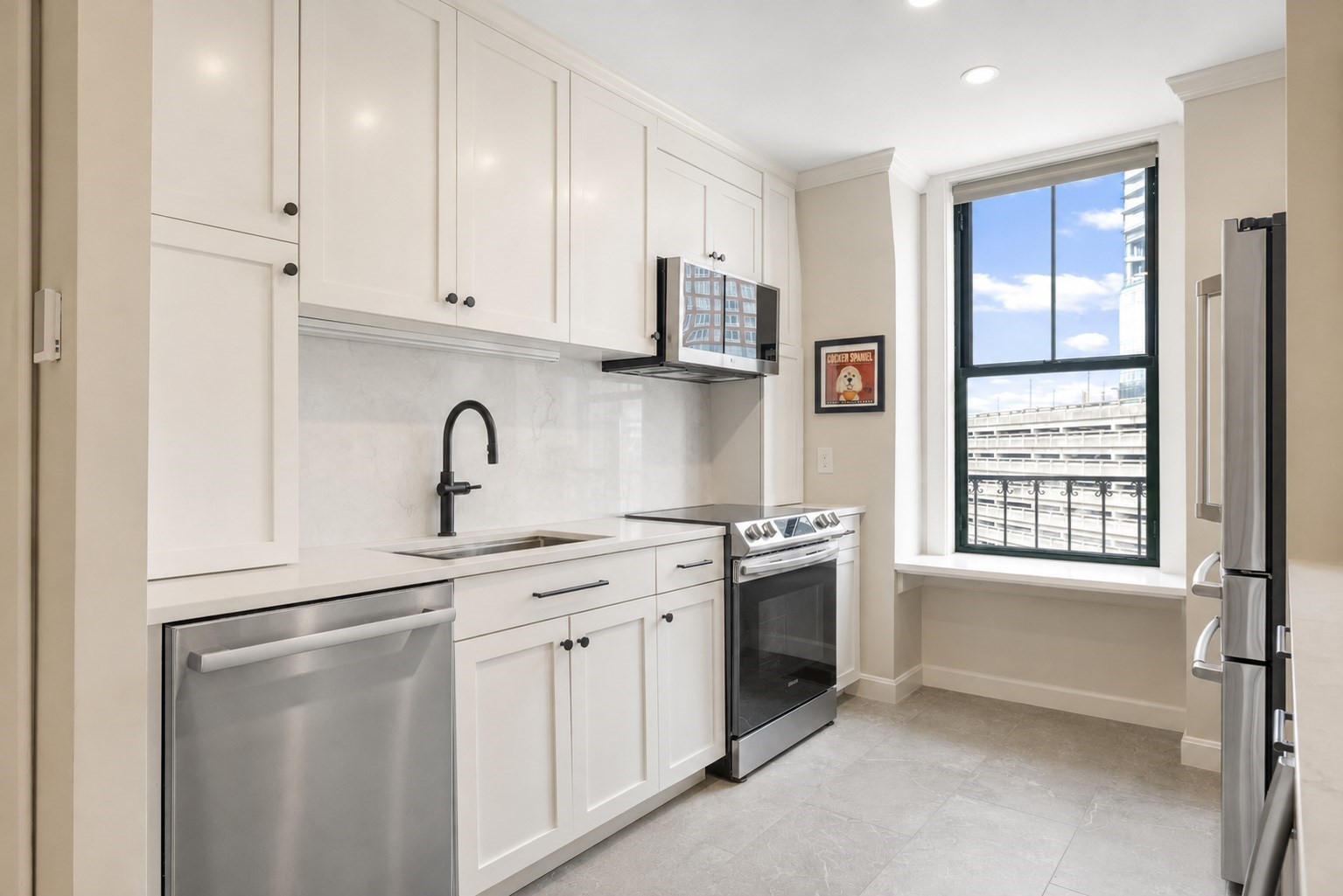 75 Clarendon St # 602 Property Photo 3