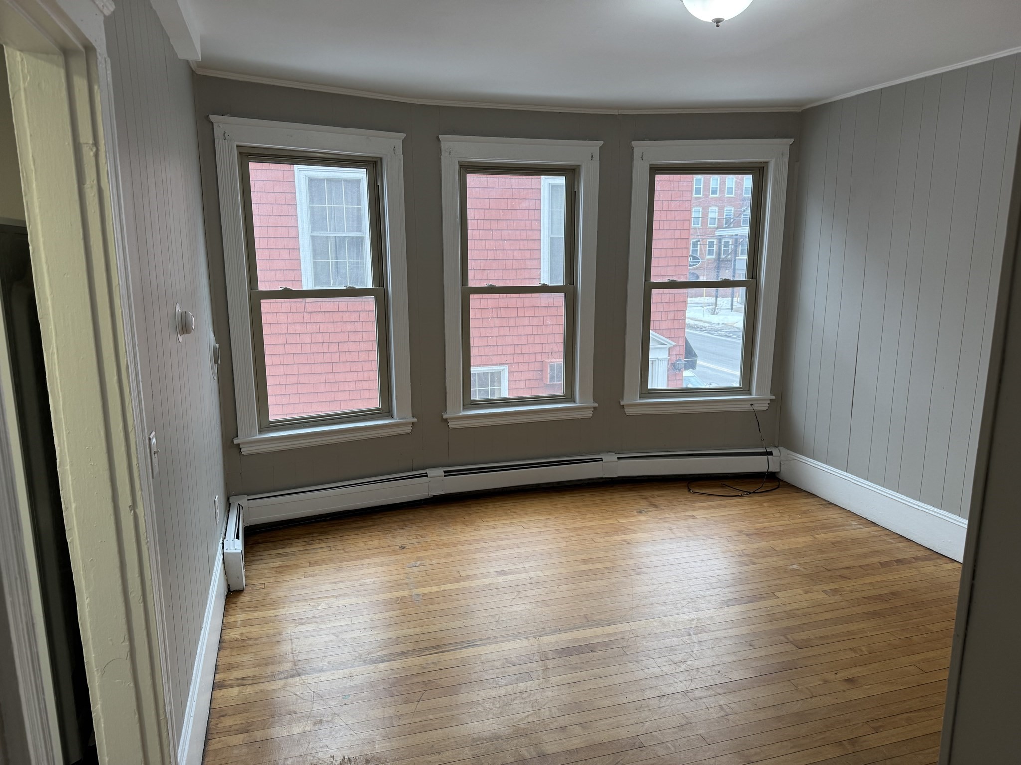 135 Lafayette Square # 2R Property Photo 1