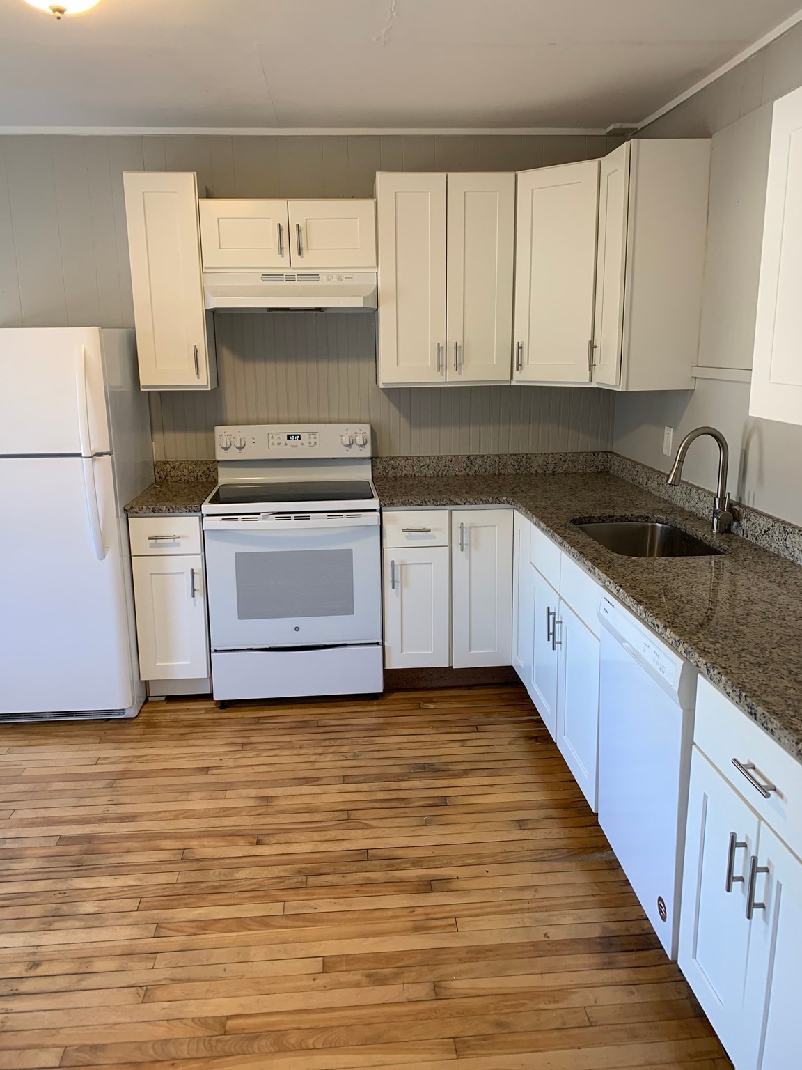 135 Lafayette Square # 3L Property Photo 1