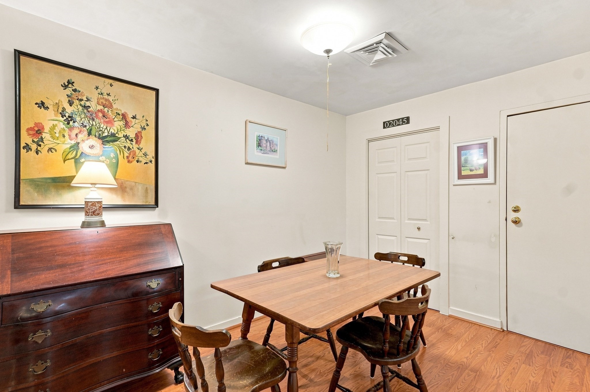26 School St # 204 Property Photo 11