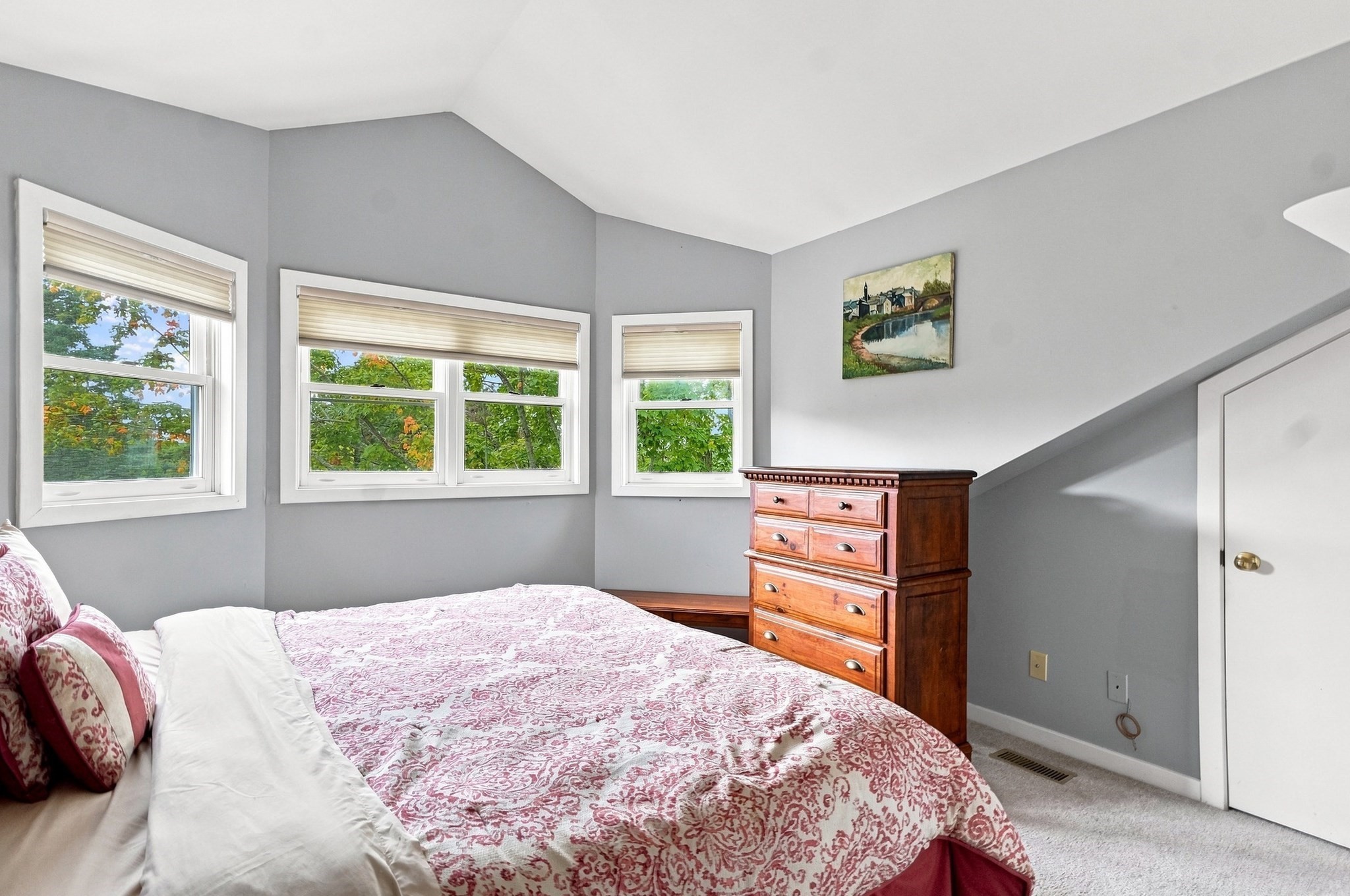 26 School St # 204 Property Photo 16