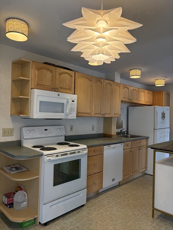16 Highland St Property Photo 6
