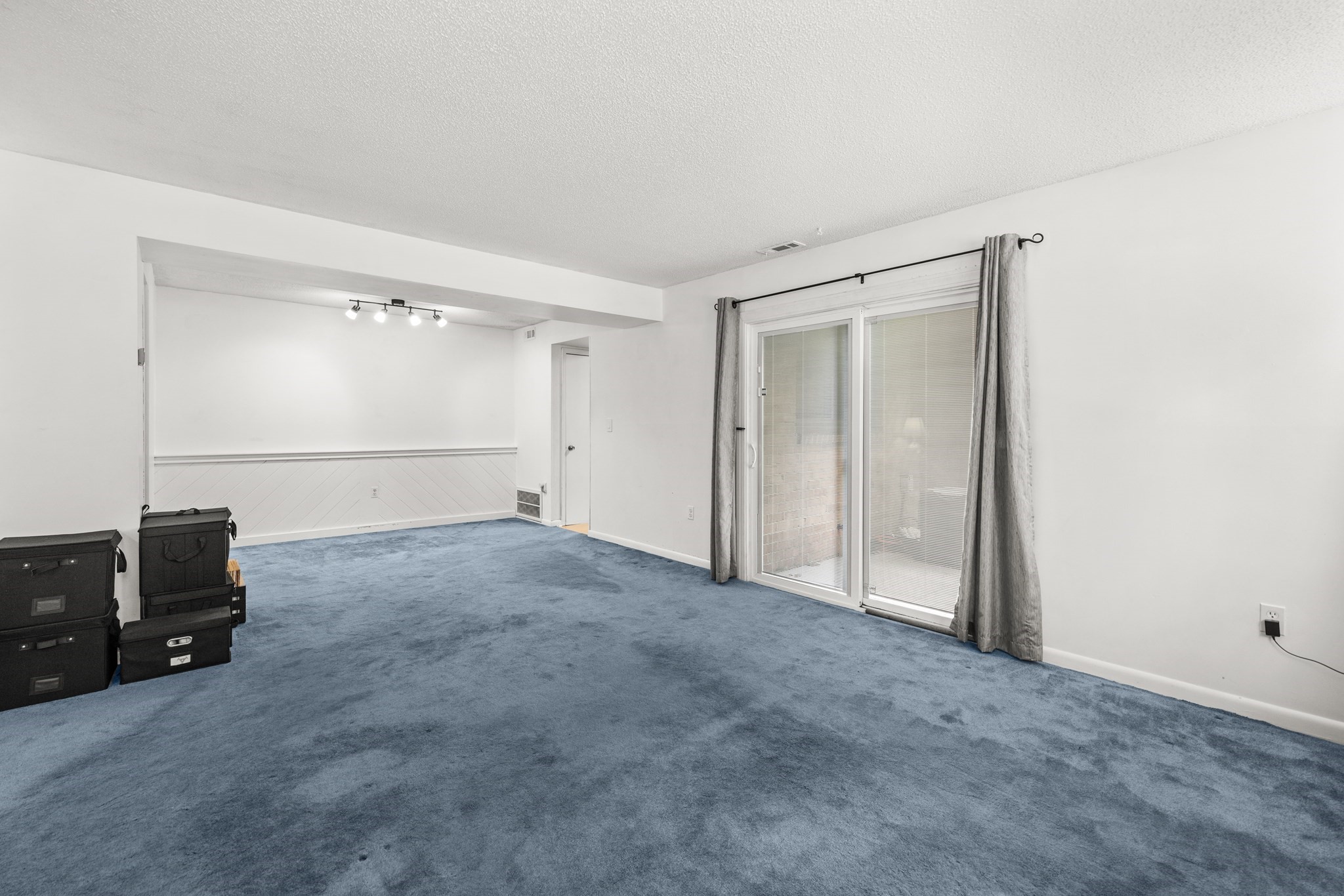 164 Greenbrook Dr # 164 Property Photo 8