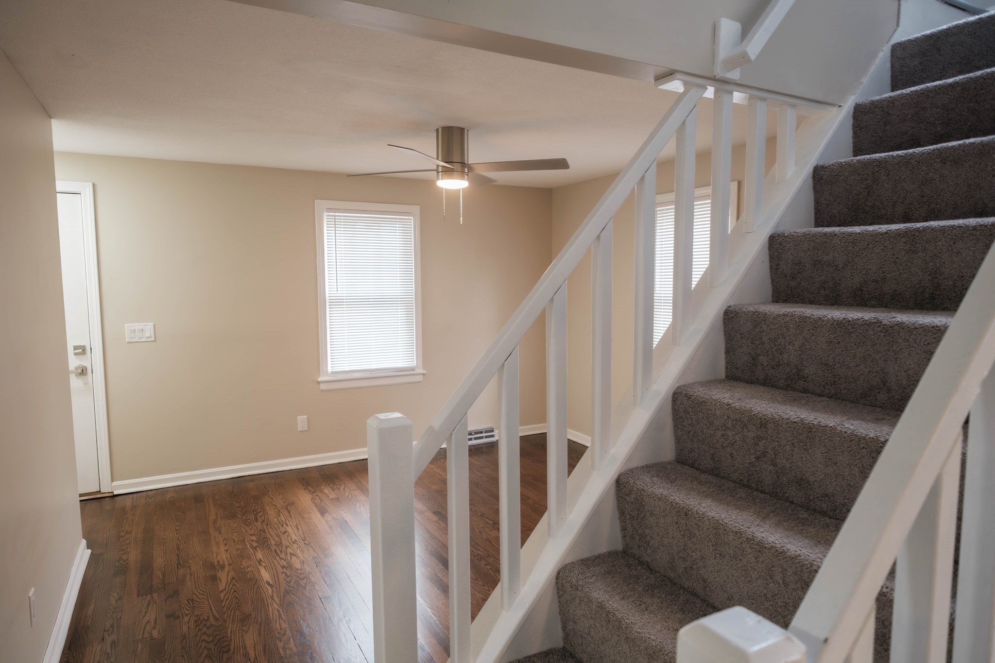 109 Powell Ave Property Photo 6