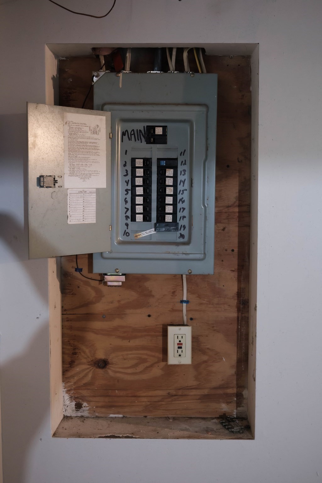109 Powell Ave Property Photo 30