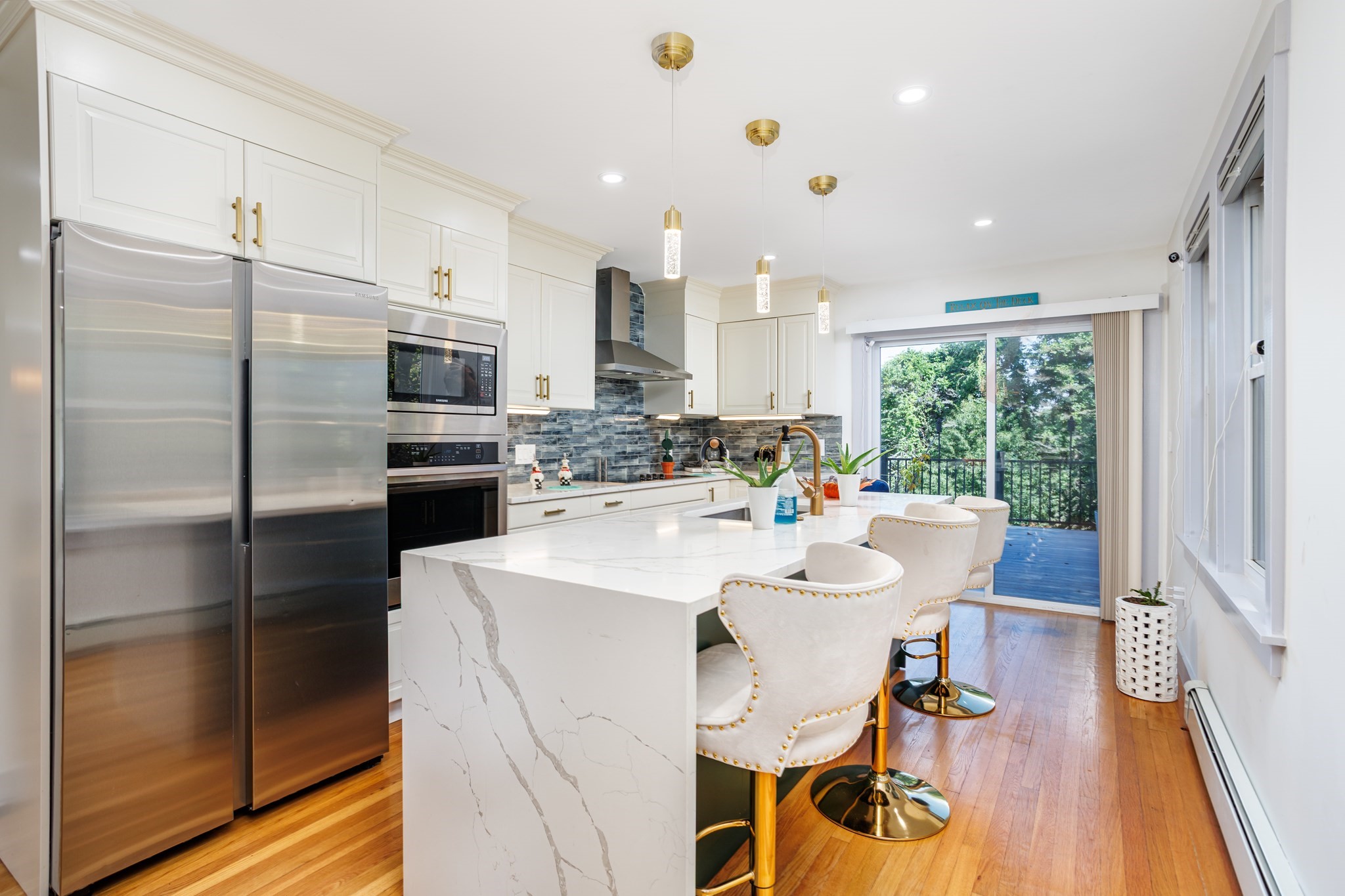 36 Leominster Street Property Photo 6