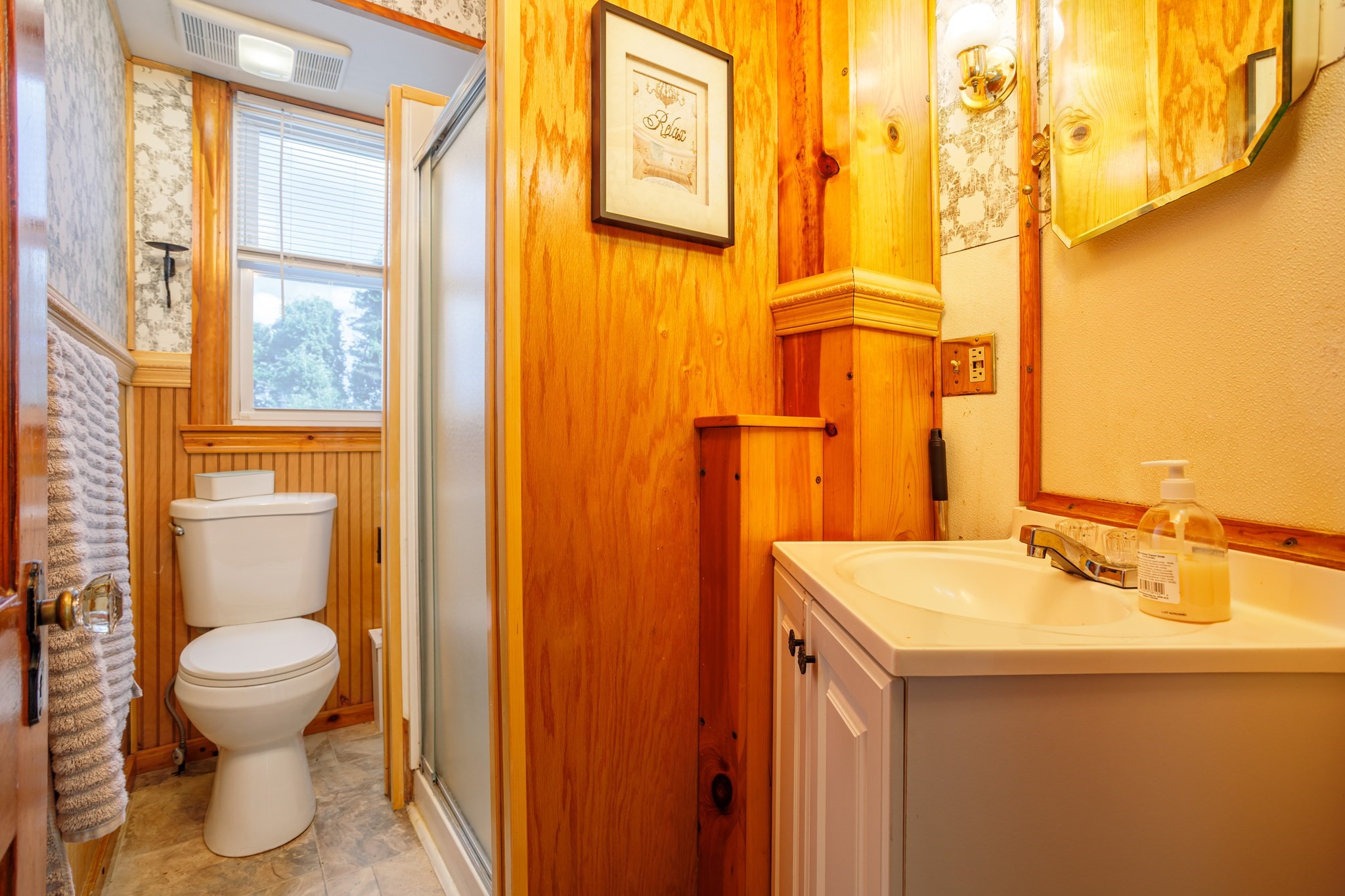 36 Leominster Street Property Photo 23