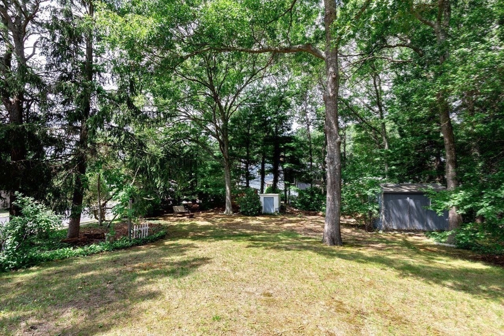17 West Pond Road Property Photo 22