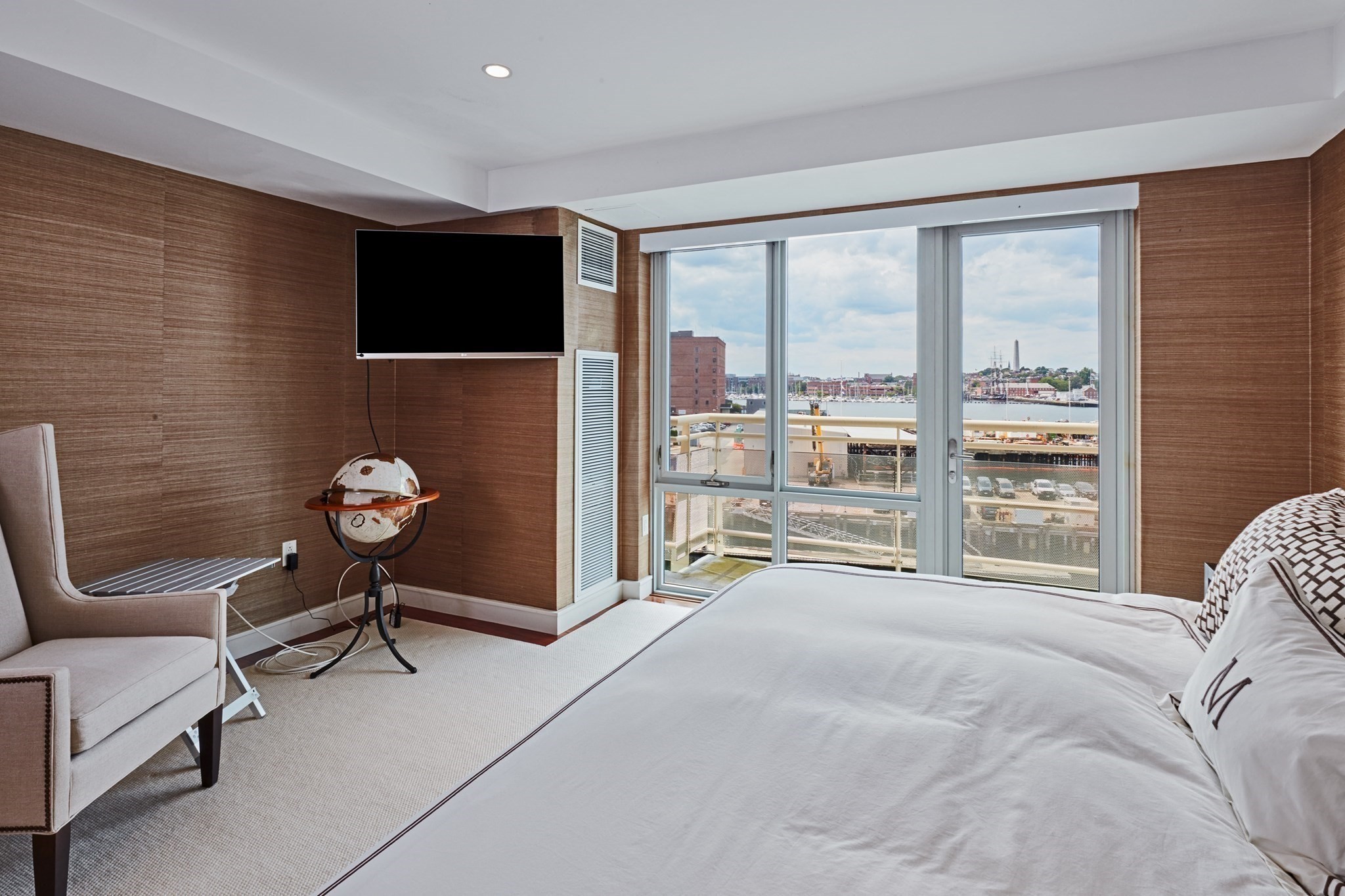 3 Battery Wharf # 3505 Property Photo 2