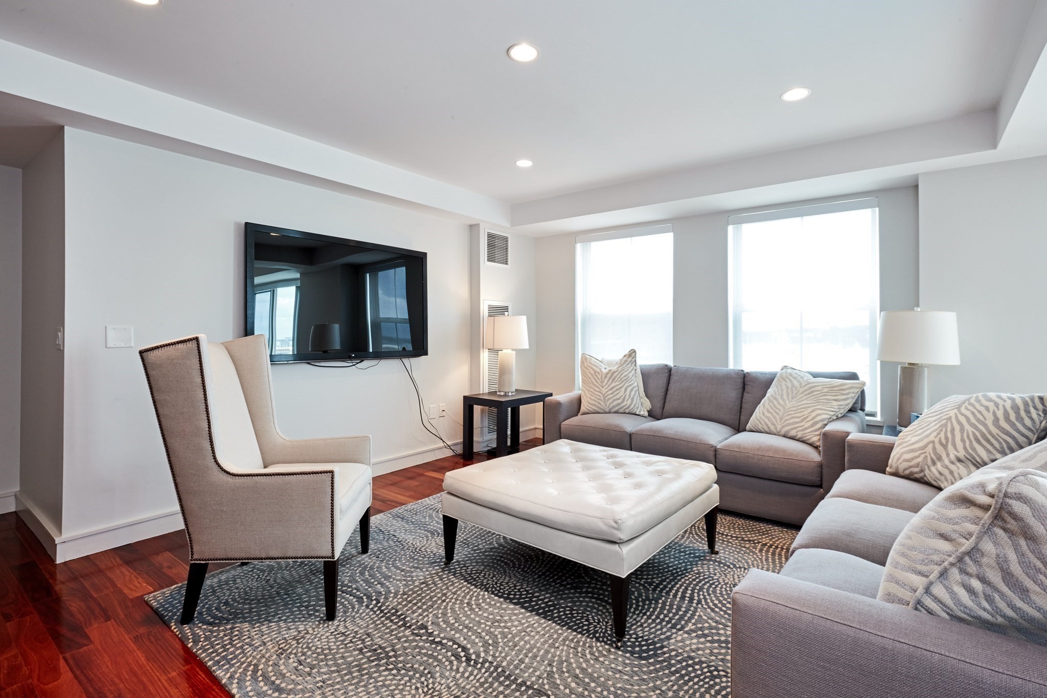 3 Battery Wharf # 3505 Property Photo 3