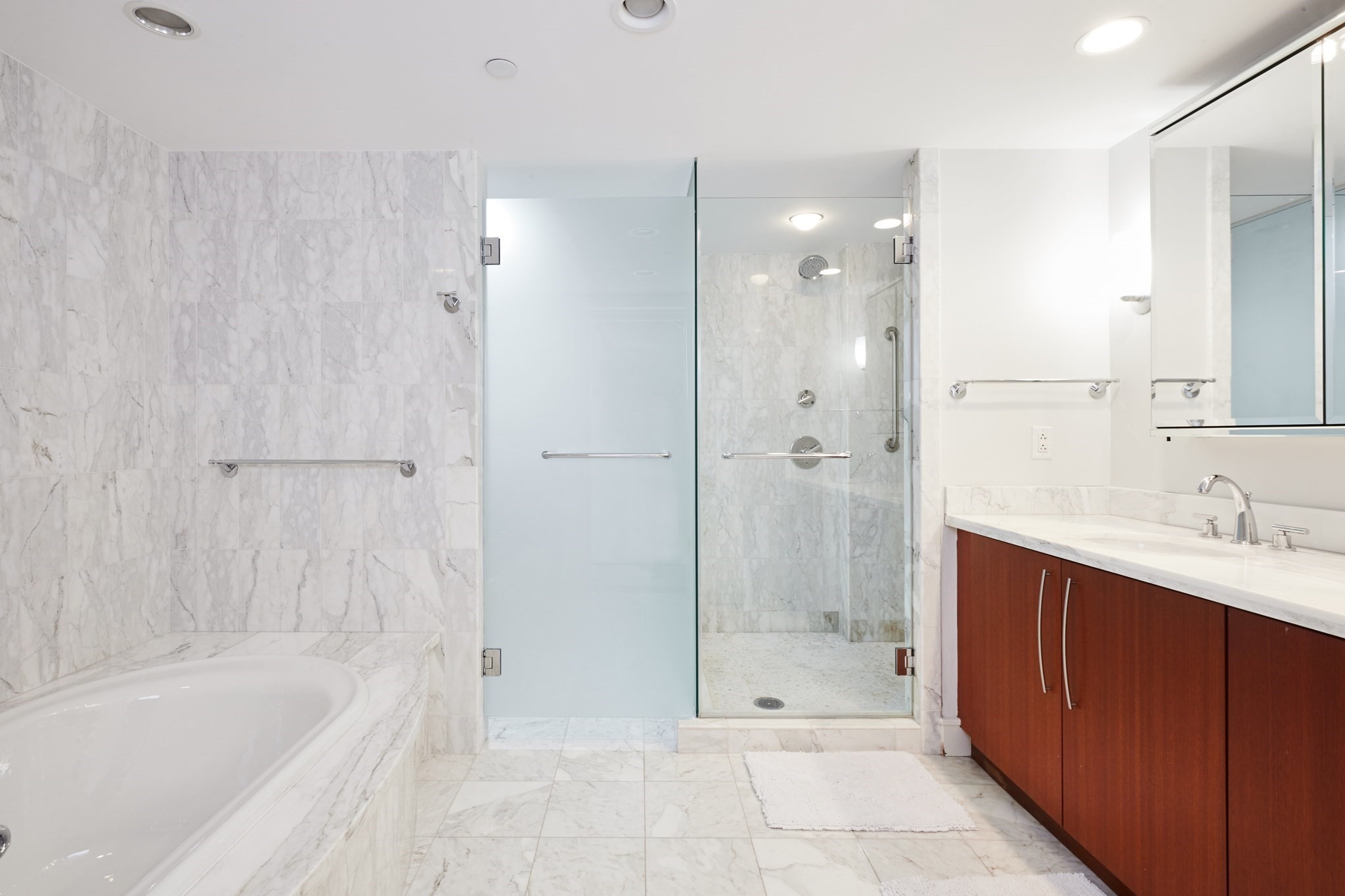 3 Battery Wharf # 3505 Property Photo 13