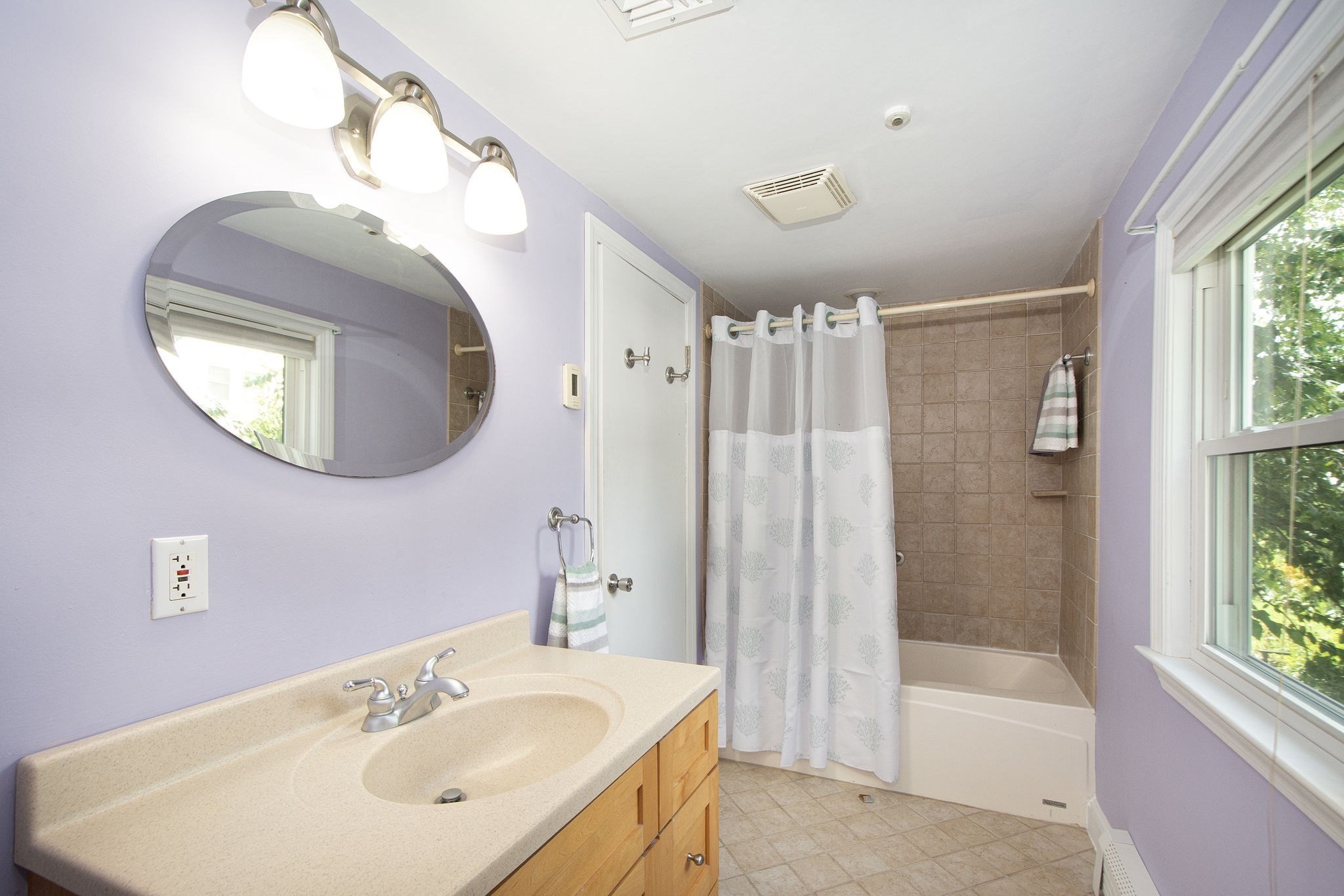 88 Elm St Property Photo 32