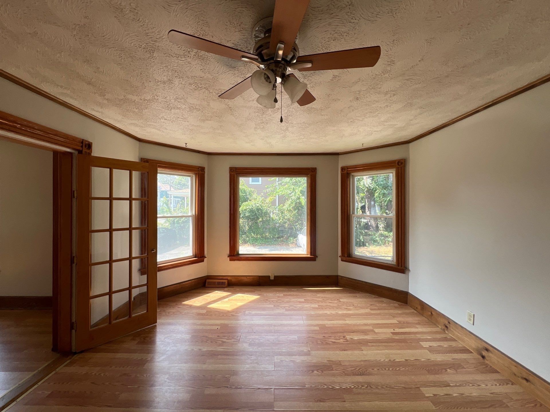 35 Third Property Photo 3