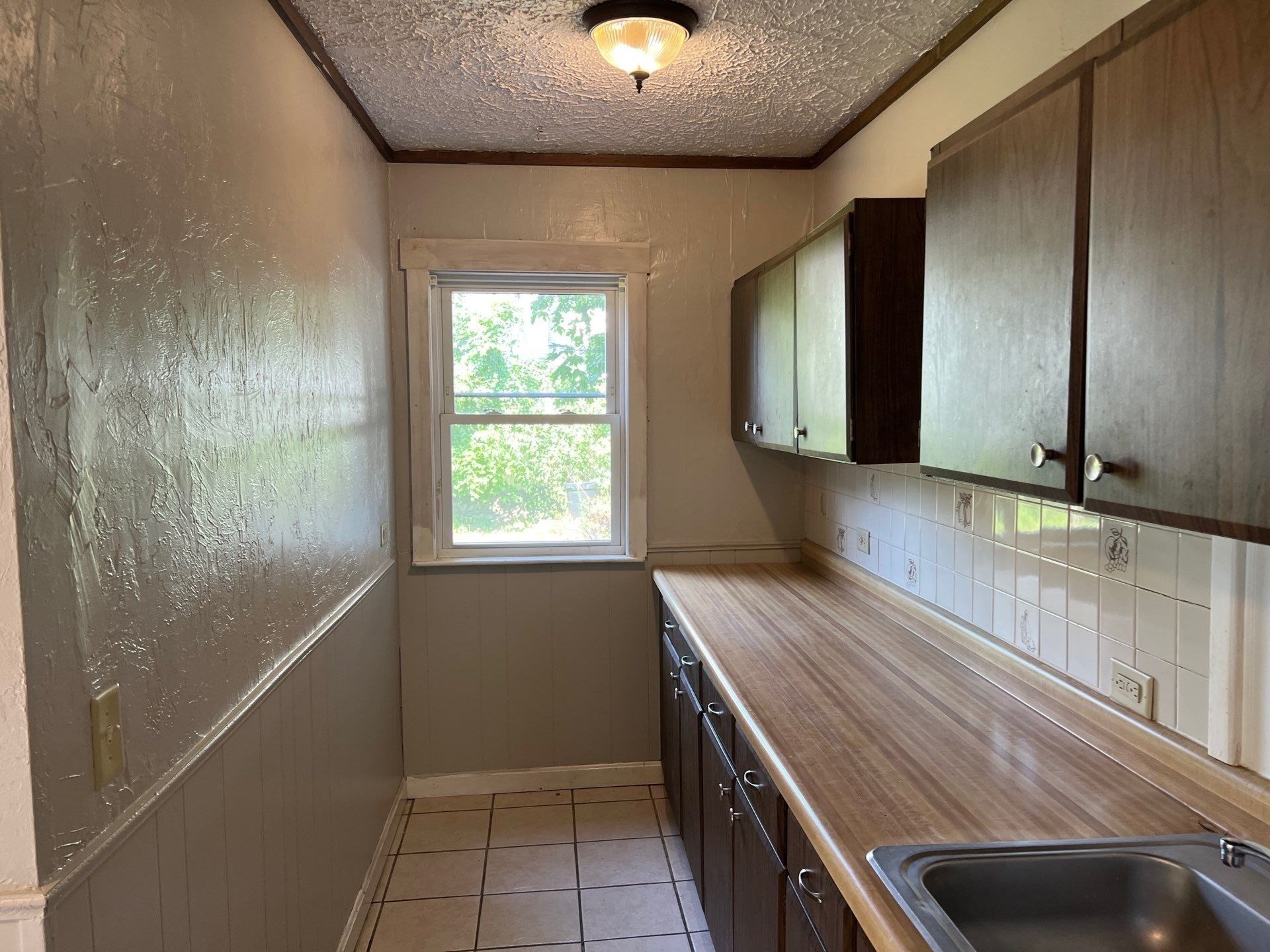 35 Third Property Photo 10
