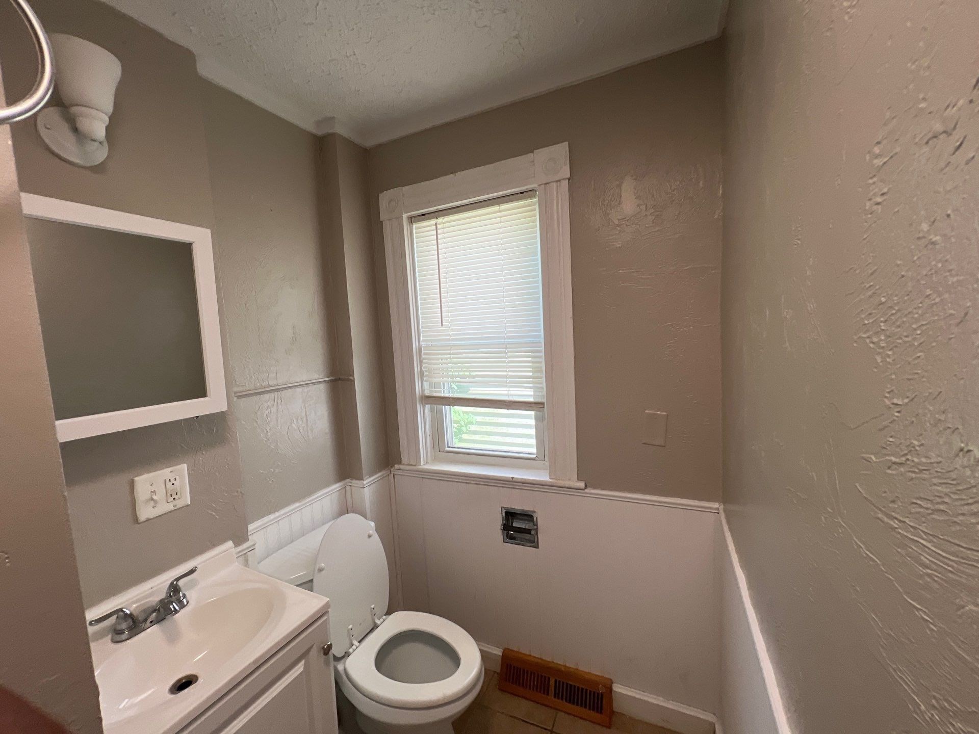 35 Third Property Photo 24