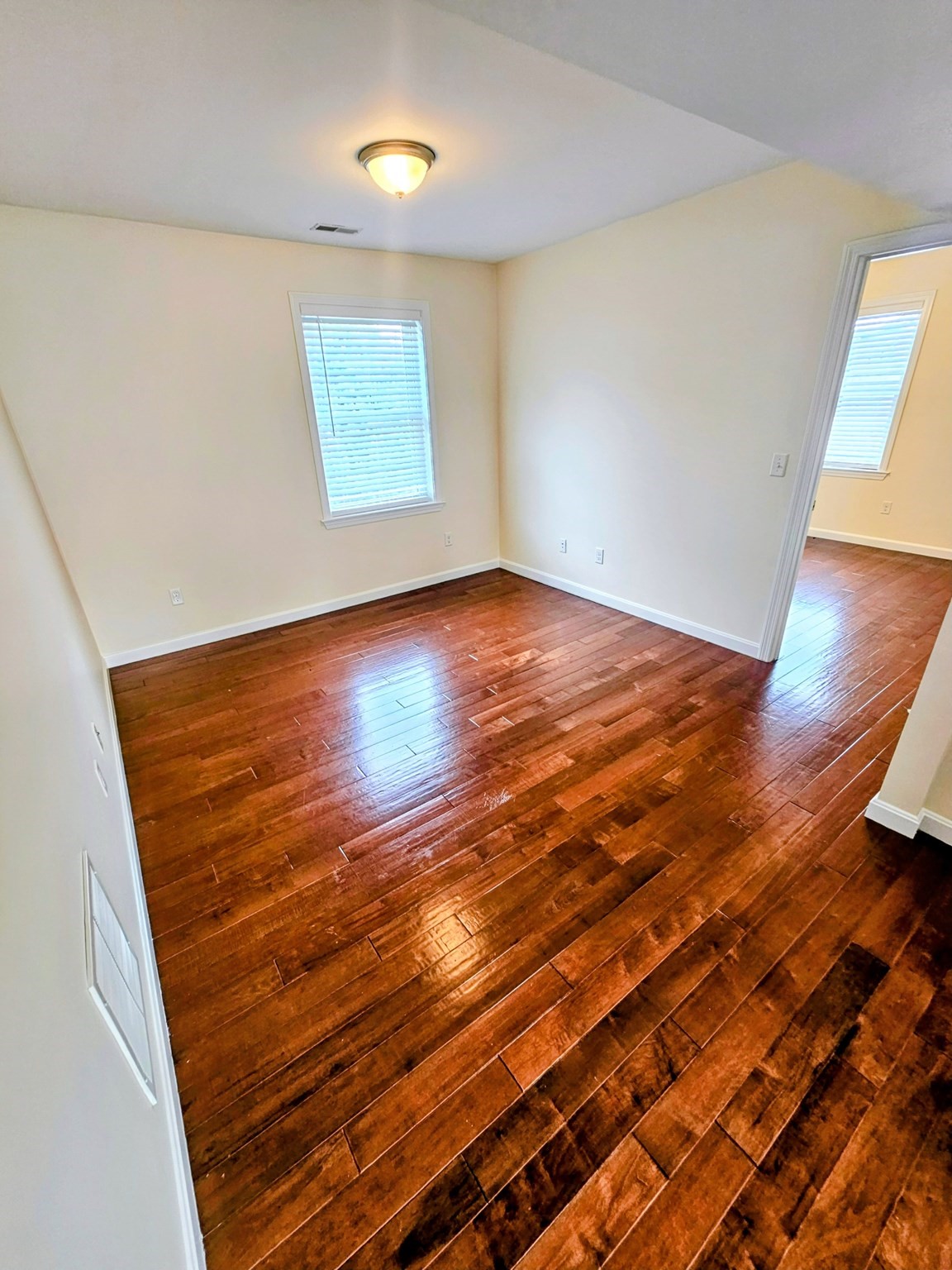 14 Dexter St # 3 Property Photo 4