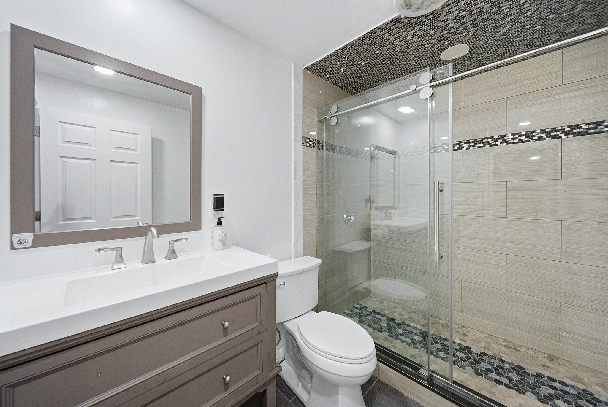 52 Regency Dr Property Photo 33