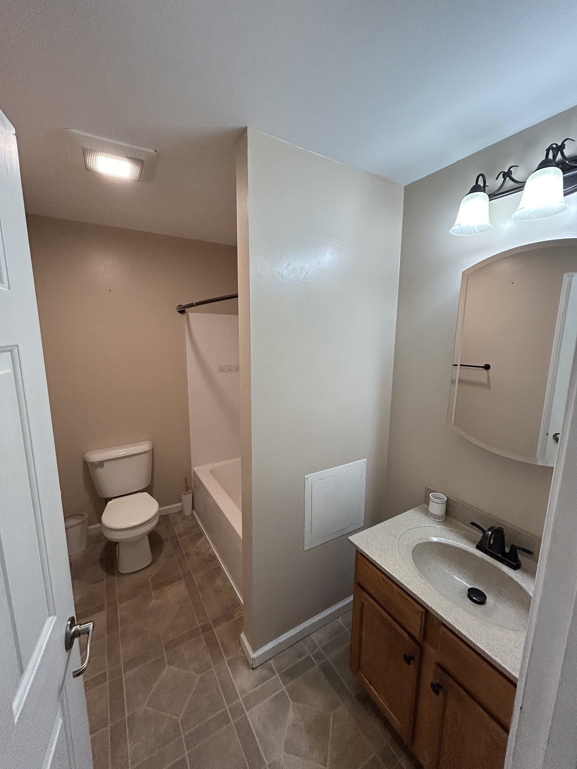 58 Brentwood Dr # 1 Property Photo 15