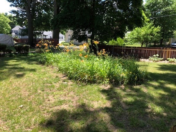 320 Varnum Avenue Property Photo 10