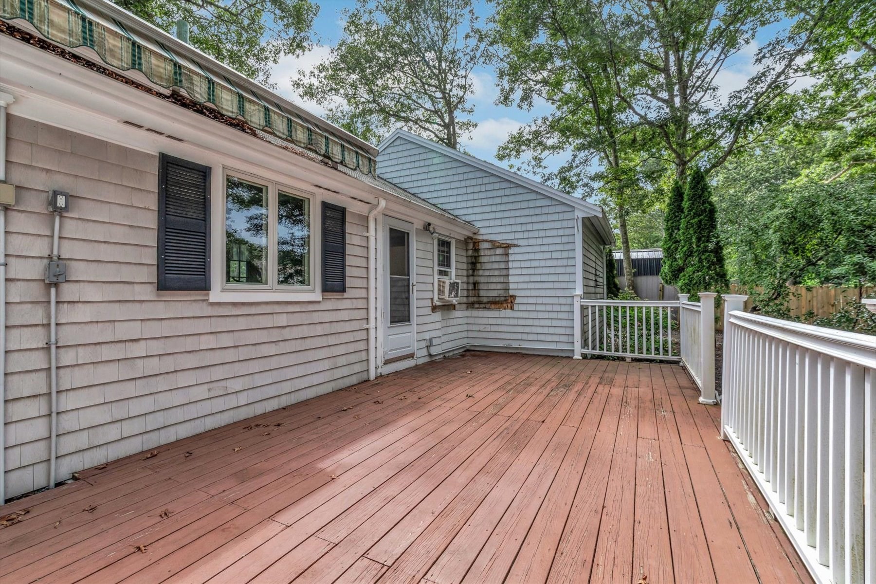 67 Lakefield Rd Property Photo 5