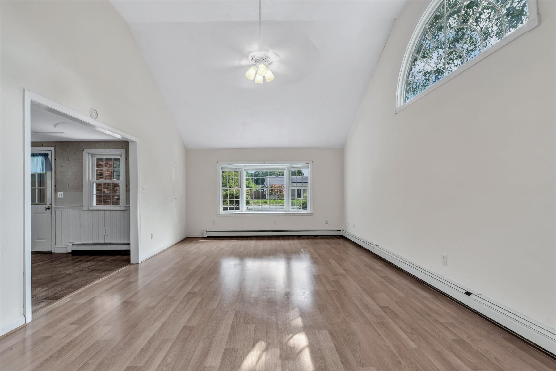 67 Lakefield Rd Property Photo 15