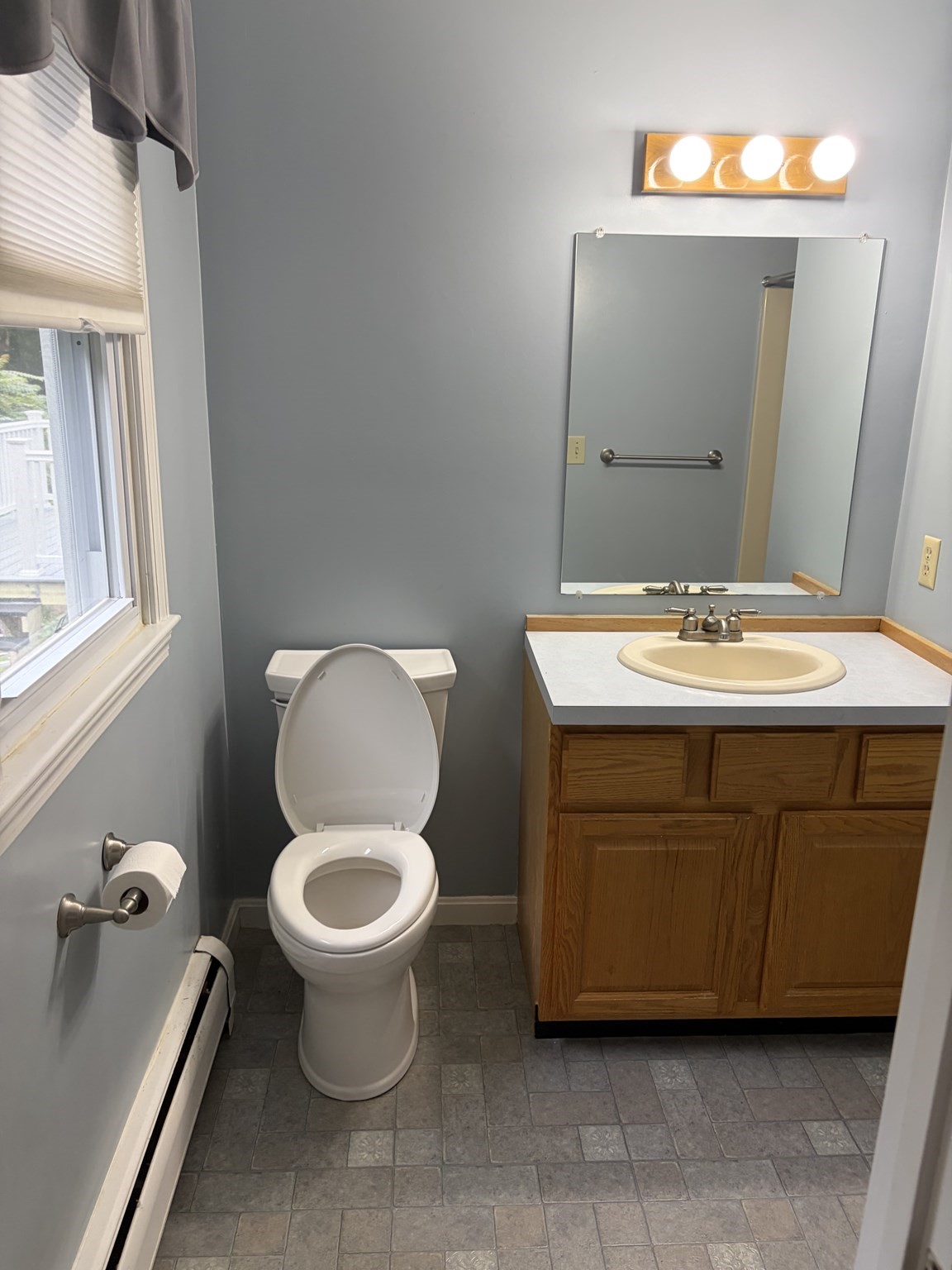 126 Waltham St Property Photo 15