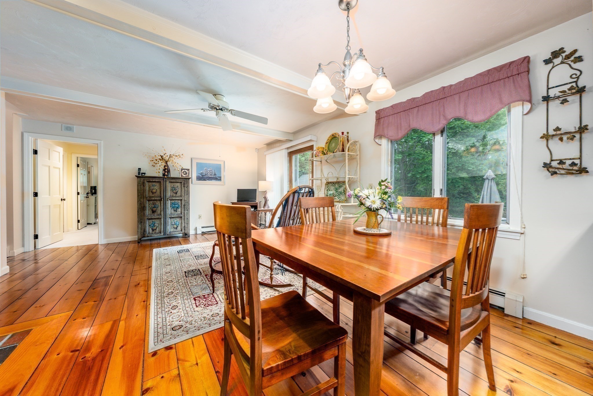 19 Elmcroft Way Property Photo 7
