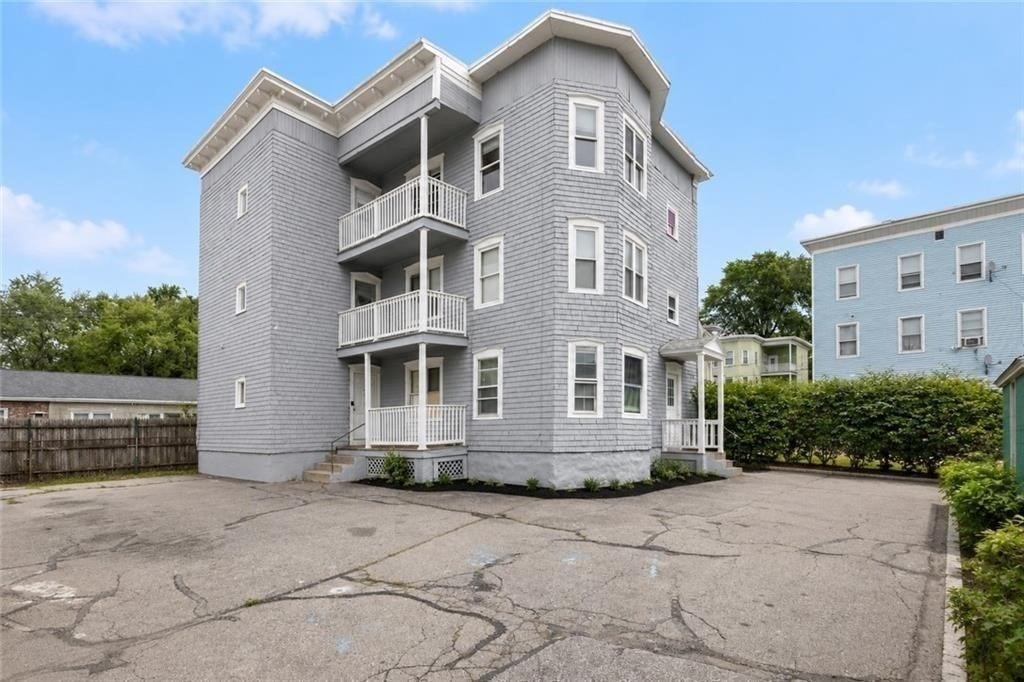 411 Rathbun Street Property Photo 3