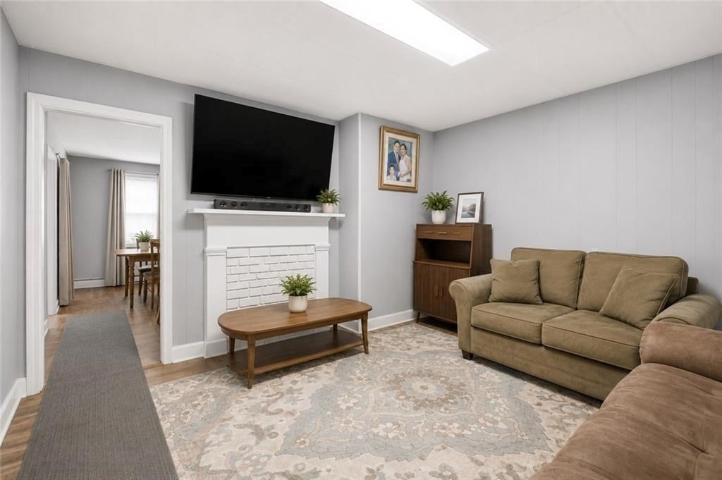 411 Rathbun Street Property Photo 5