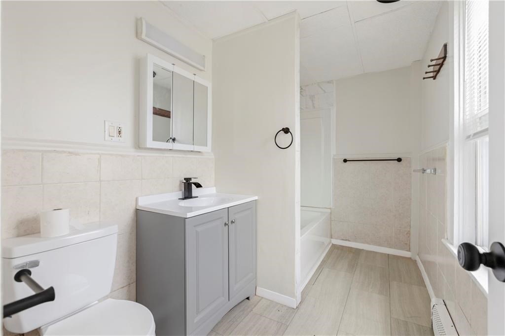 411 Rathbun Street Property Photo 32