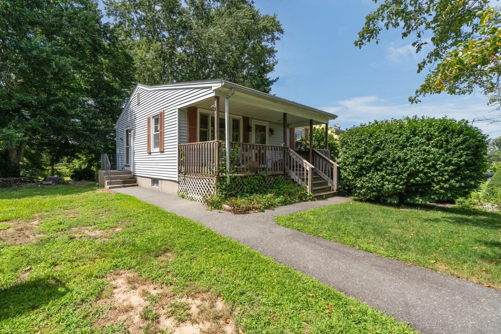 127 Kenmar Dr Property Photo 4