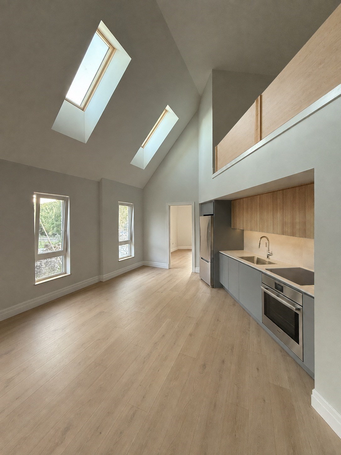 27 Kenilworth St # 2 Property Photo 2