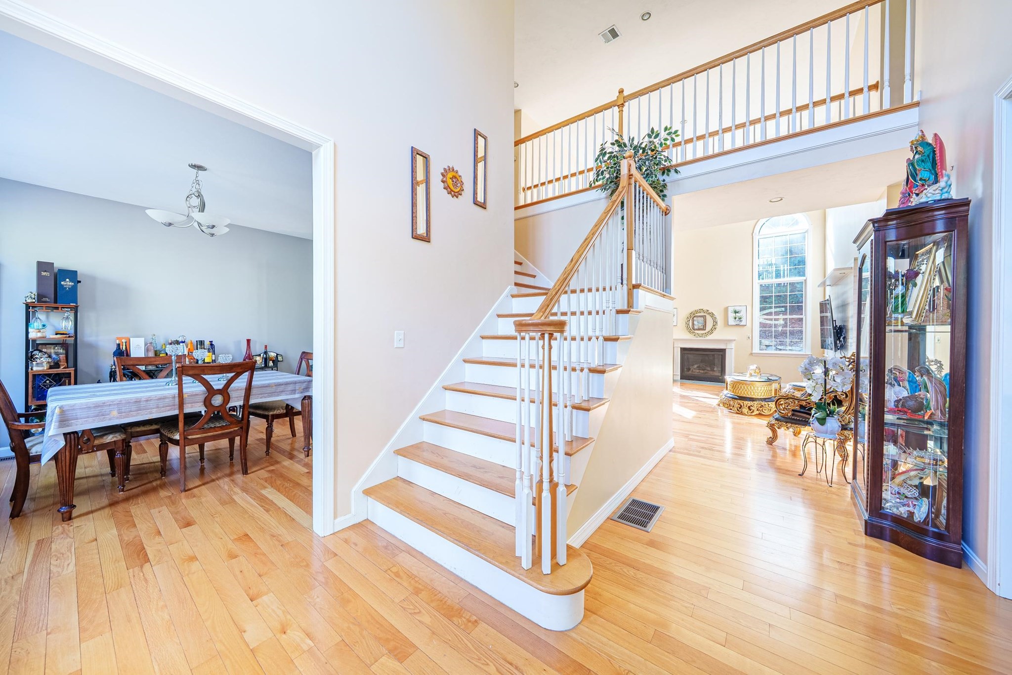 300 Crownshield Avenue Property Photo 4