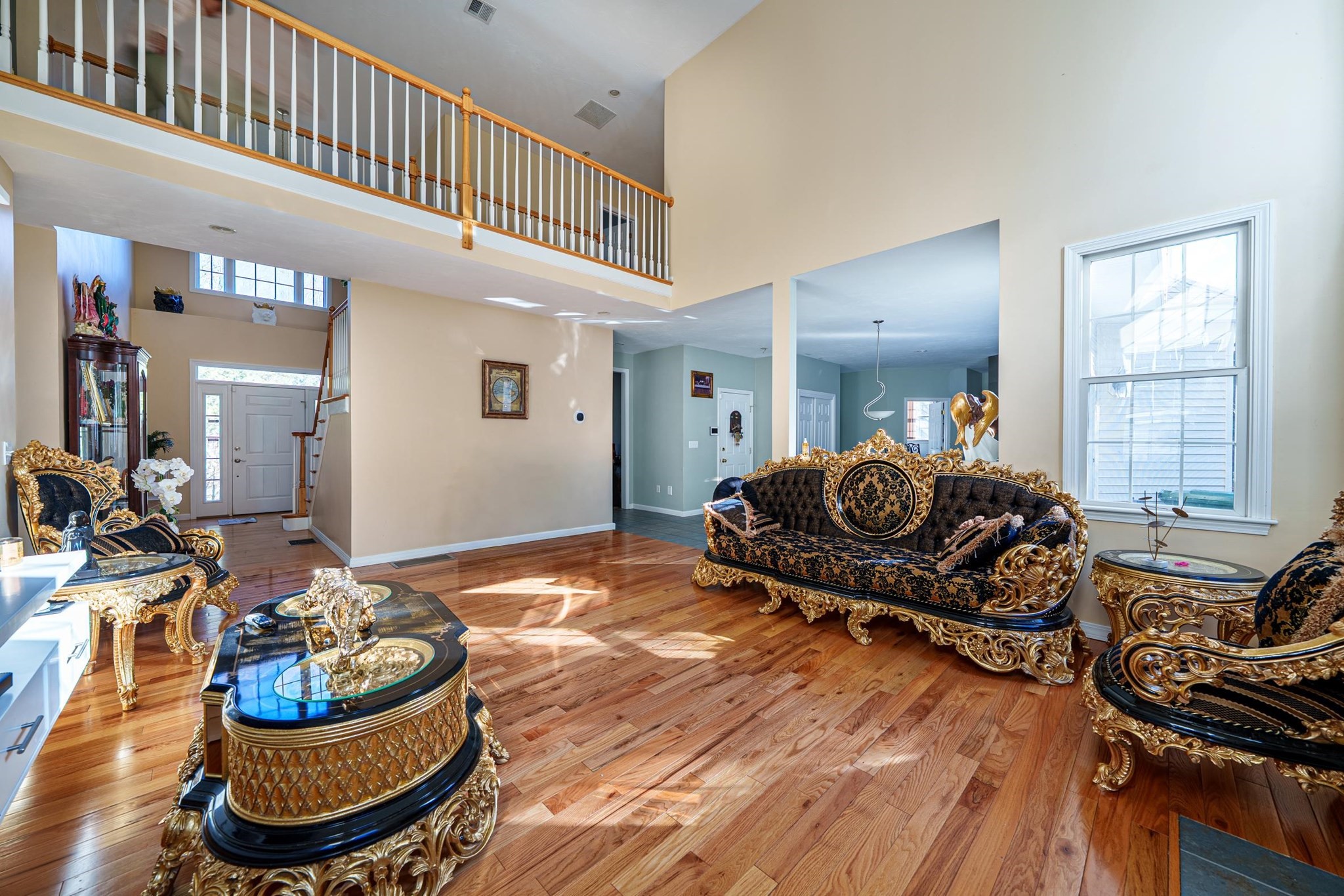 300 Crownshield Avenue Property Photo 7