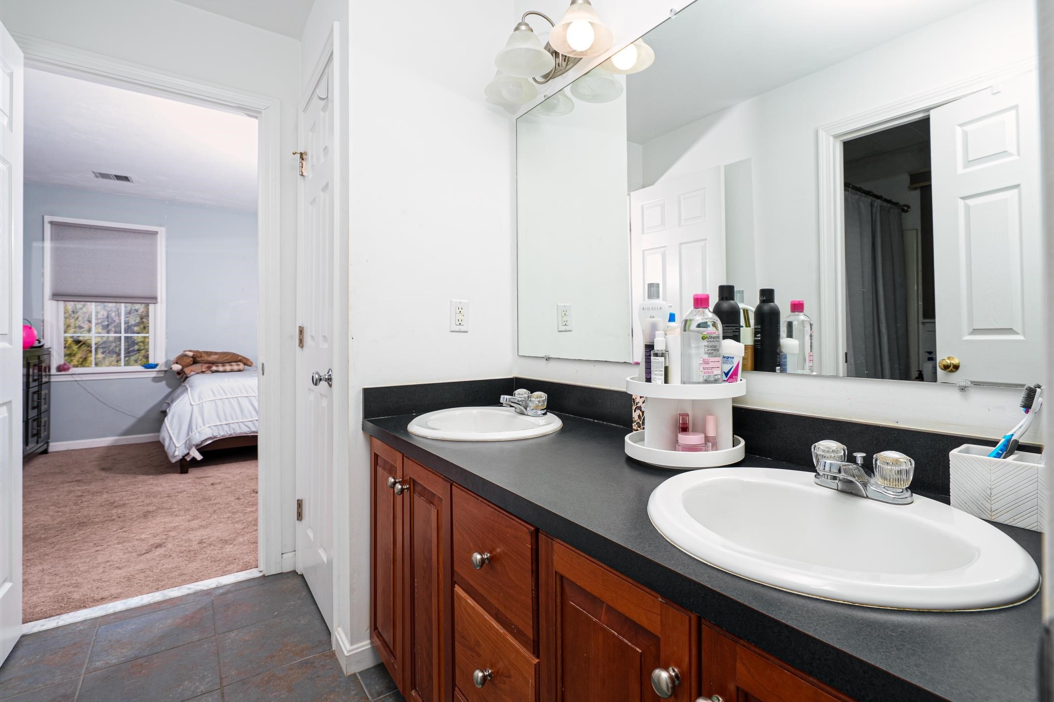 300 Crownshield Avenue Property Photo 21