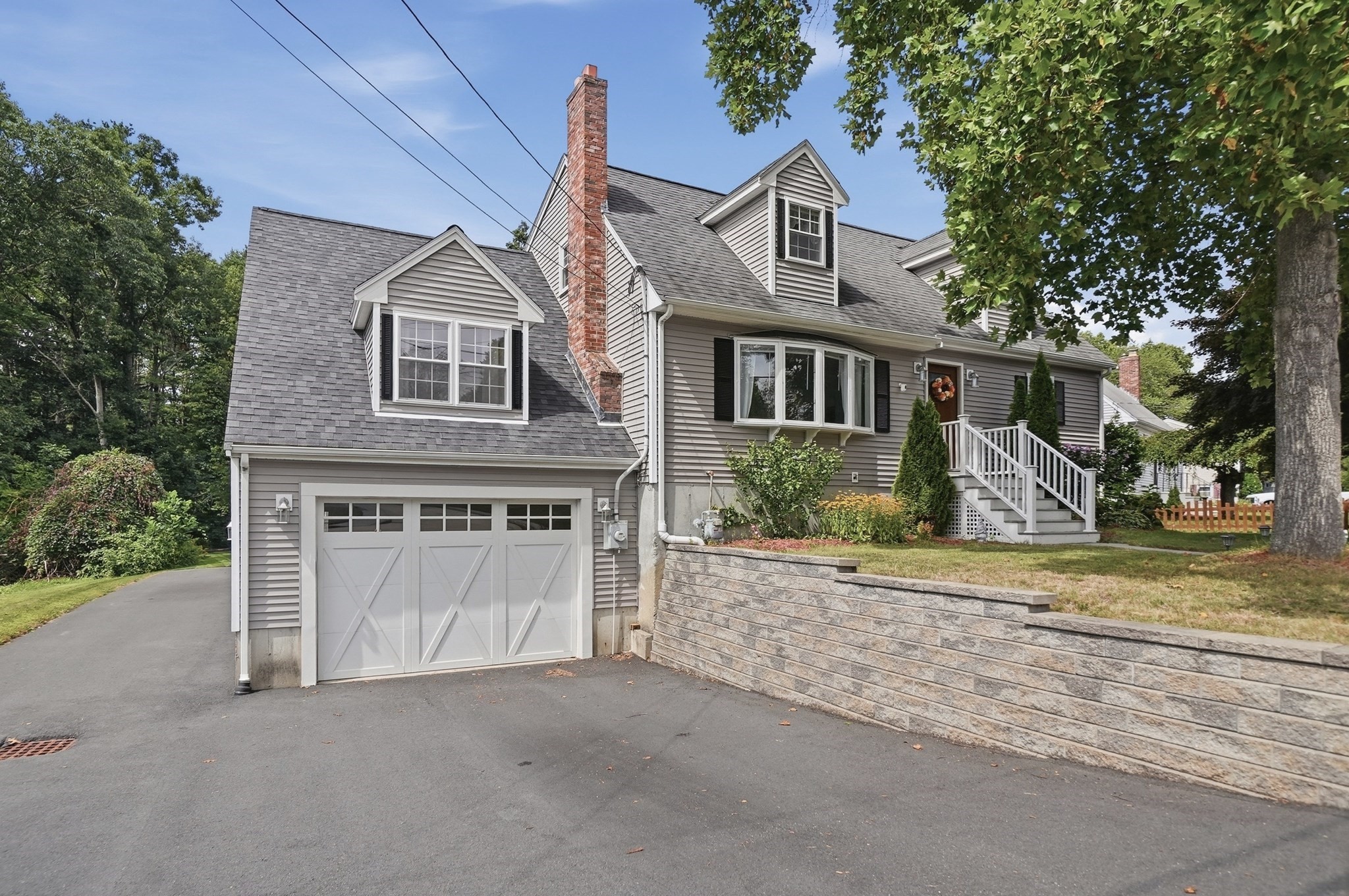 17 Dartmouth Drive Property Photo 1