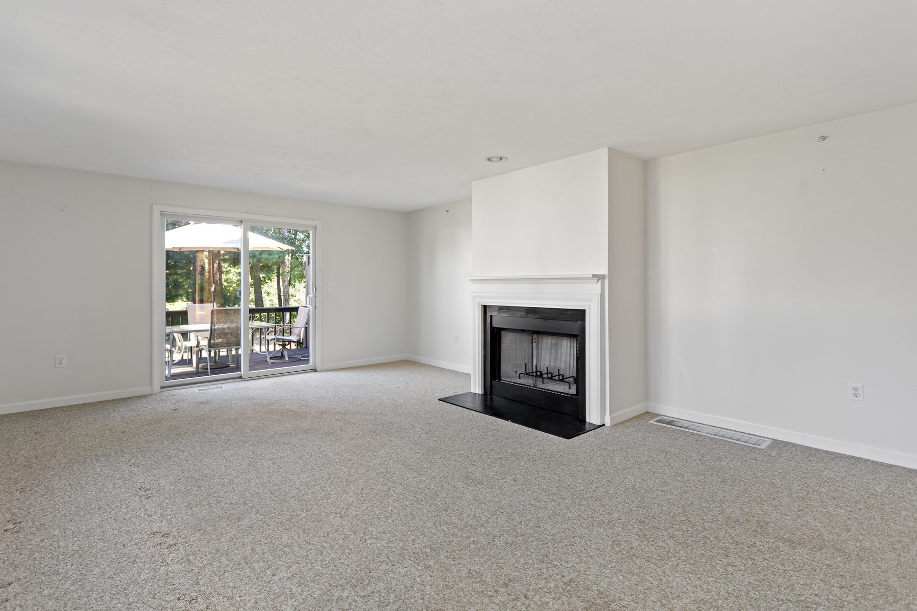 125 Leisure Green Dr # 167 Property Photo 6