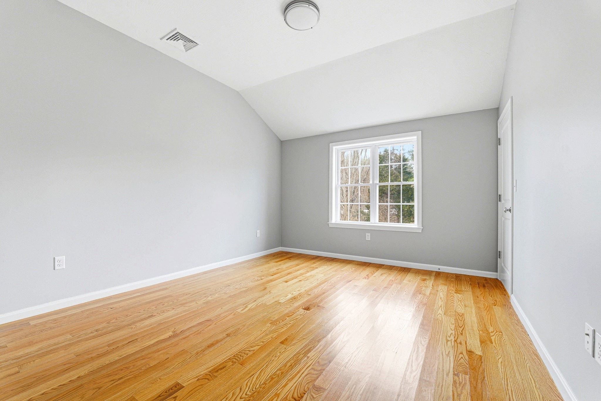 138 Elm Street # 35 Property Photo 13