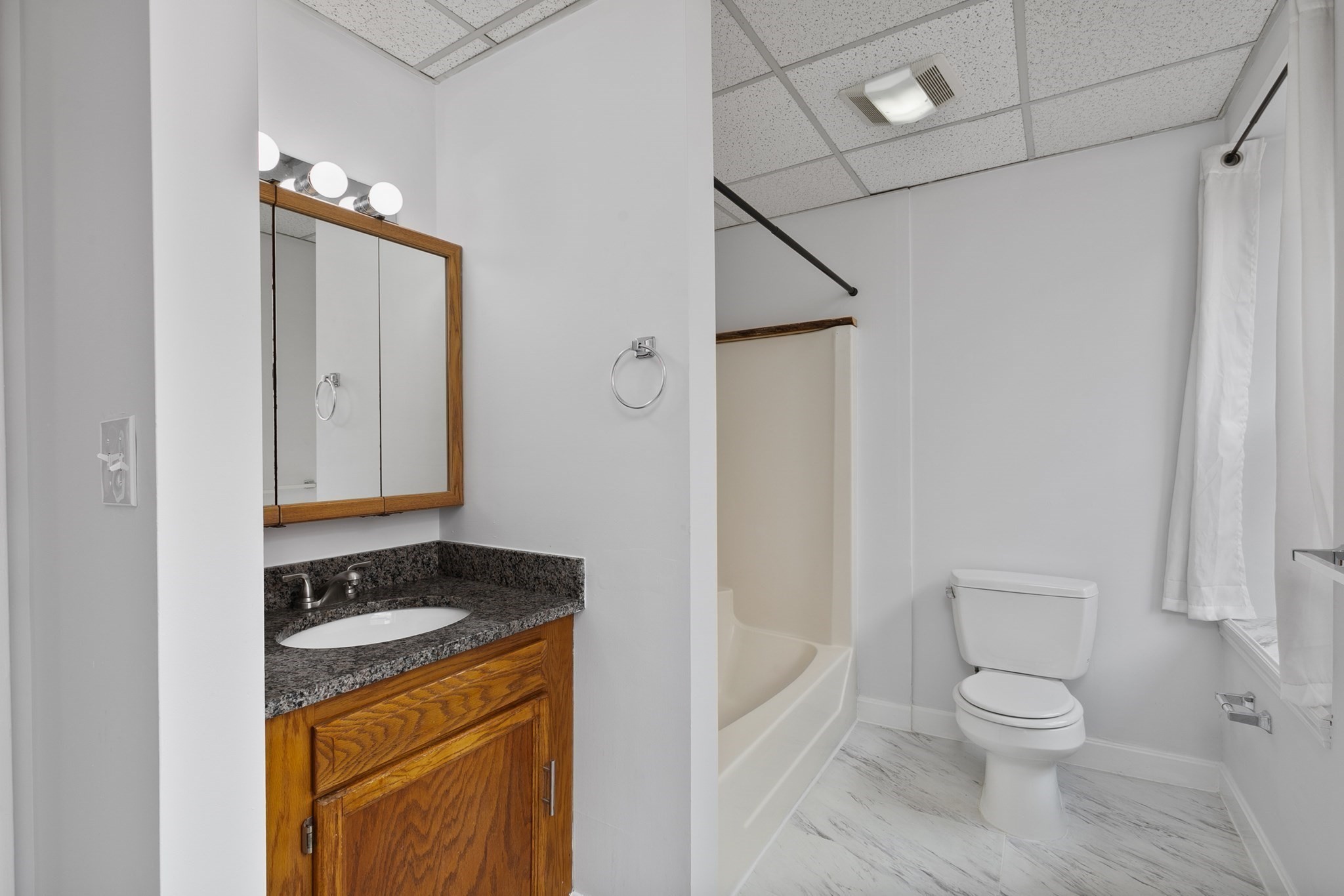 131 Essex Street # 33 Property Photo 12