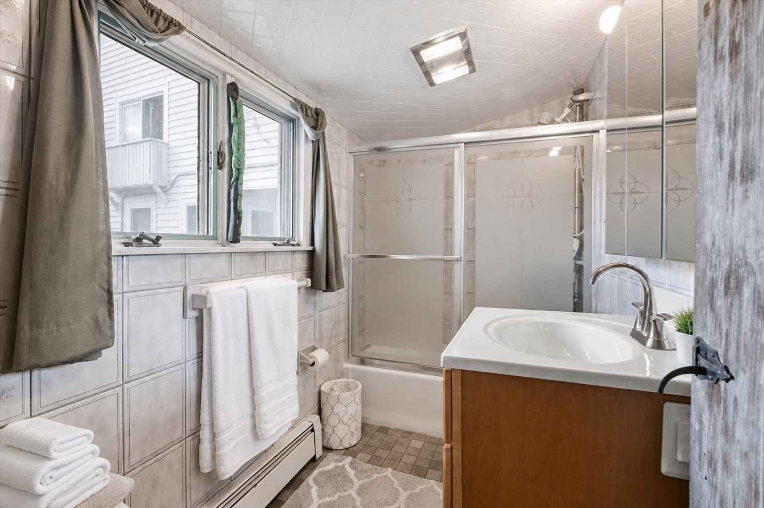 8 Castle Road Property Photo 13