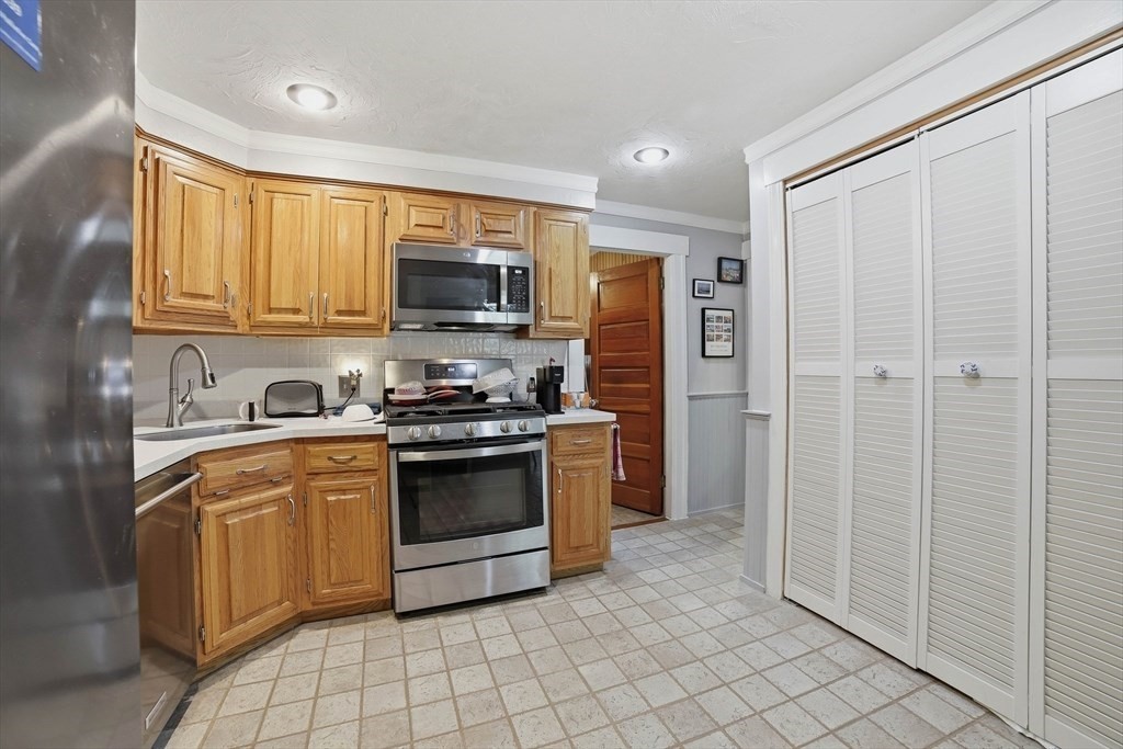 11 Olympia # 1 Property Photo 1