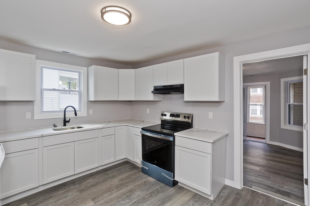 12 School St. Property Photo 19