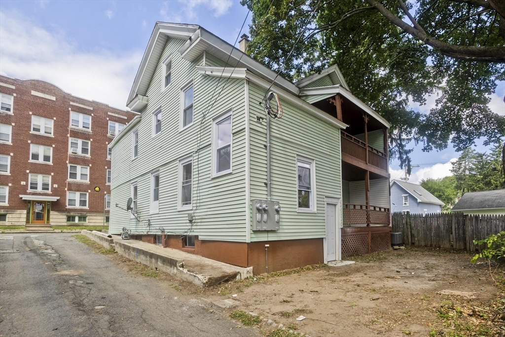12 School St. Property Photo 34