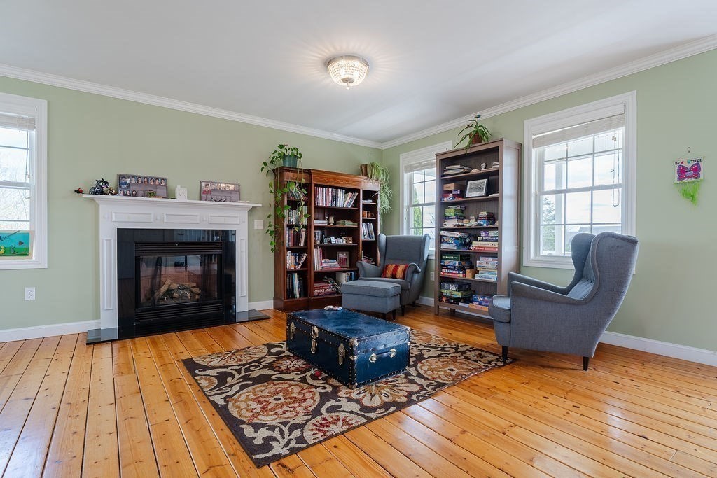 9 White Rd Property Photo 5