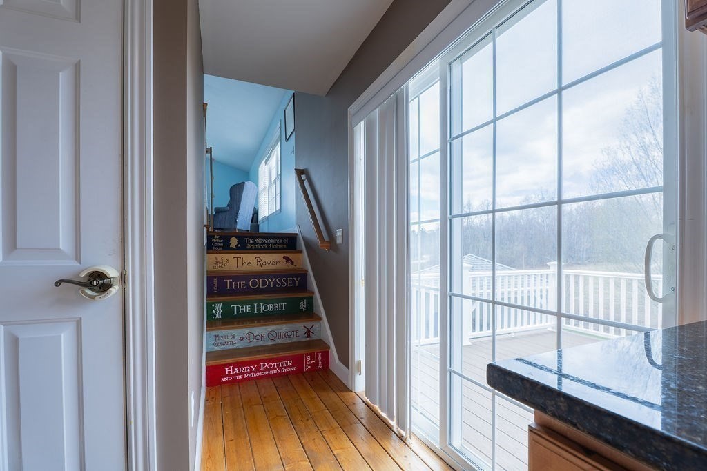 9 White Rd Property Photo 11
