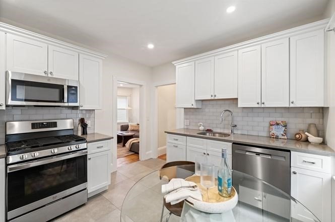 17 Belmont St # 1 Property Photo 1